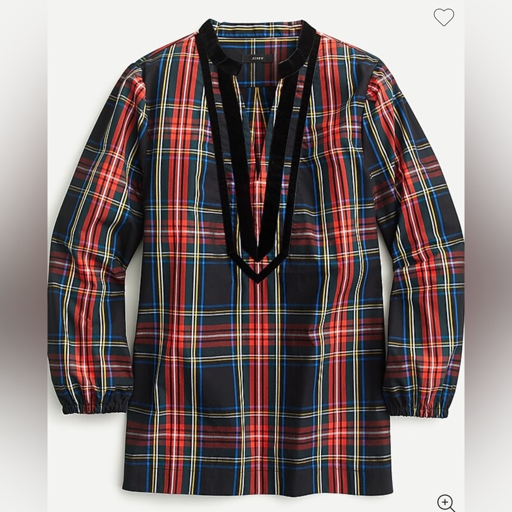 Velvet-trimmed V-neck tunic in black Stewart tartan